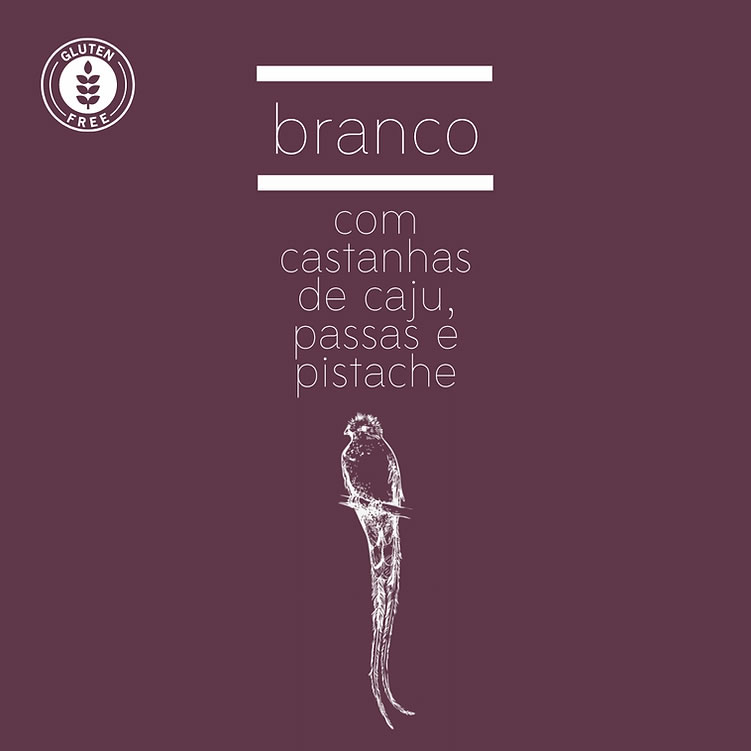 Pássaro Branco com Castanhas